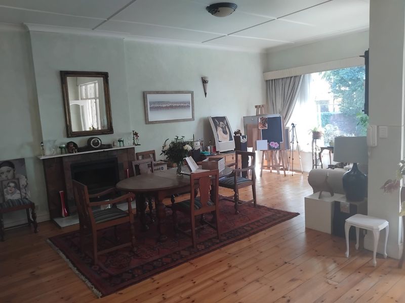 Spacious 3-Bedroom Family Home for Sale - Photo 6