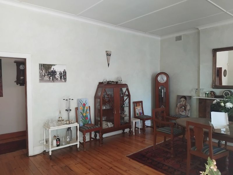 Spacious 3-Bedroom Family Home for Sale - Photo 5