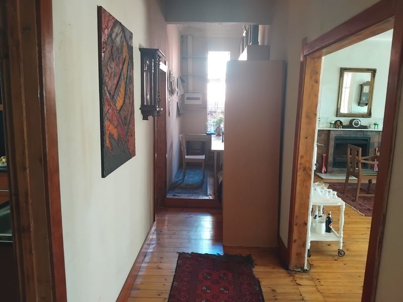 Spacious 3-Bedroom Family Home for Sale - Photo 8