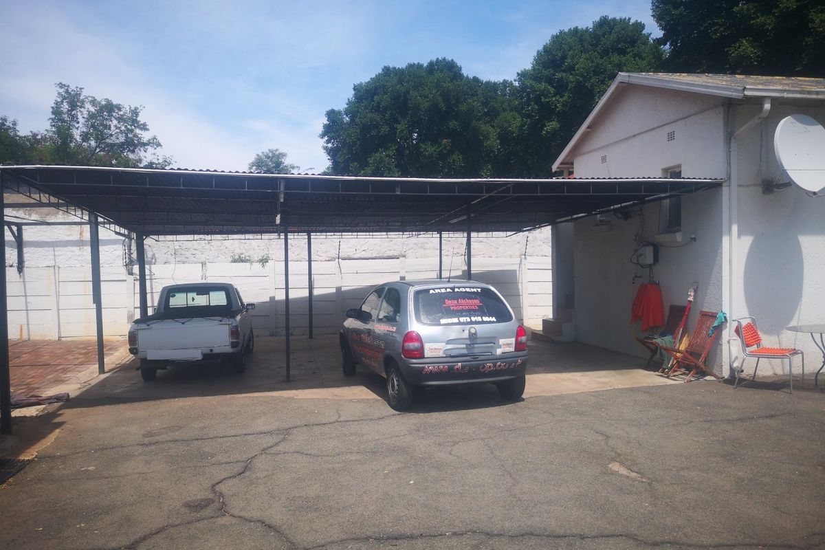 Luxurious Family Living Awaits You! - Photo 4