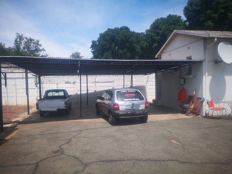 Luxurious Family Living Awaits You! - Photo 4