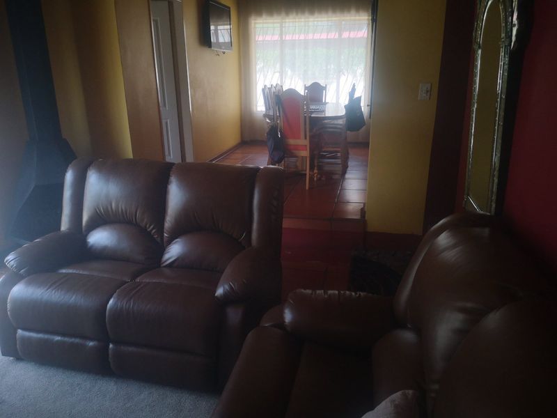 Luxurious Family Living Awaits You! - Photo 6