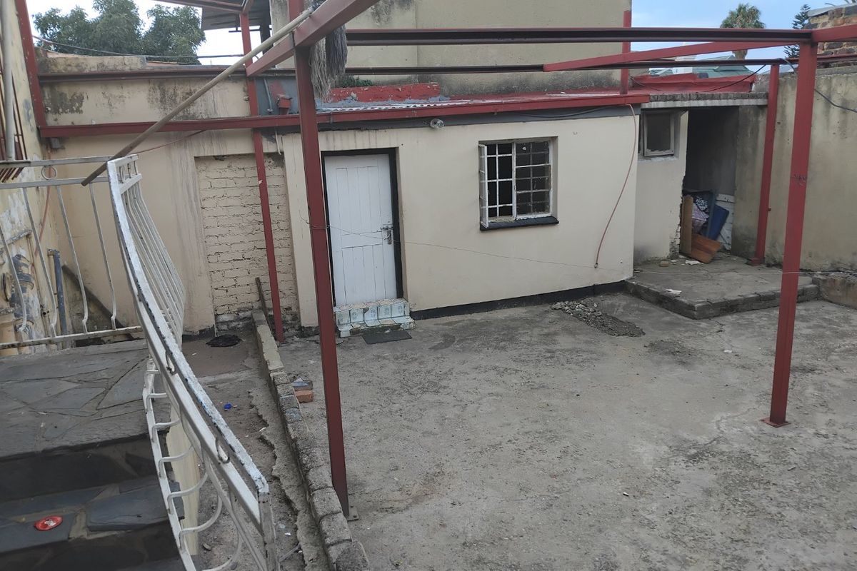 Family Home for Sale – Prime Location in Kensington, Johannesburg!  - Photo 4