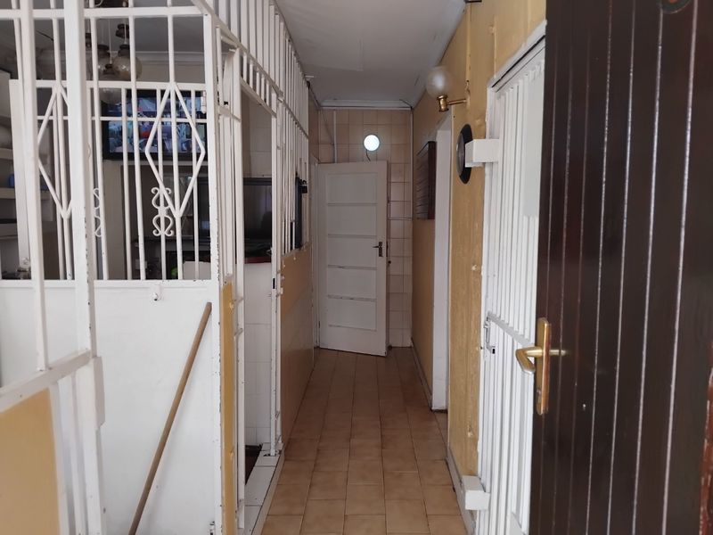 Thriving Guest House in Prime Troyeville, Johannesburg - Photo 10