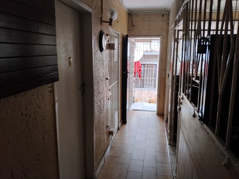 Thriving Guest House in Prime Troyeville, Johannesburg - Photo 8