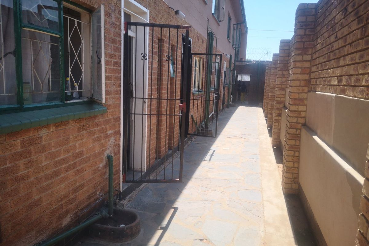 Investment property - Photo 5