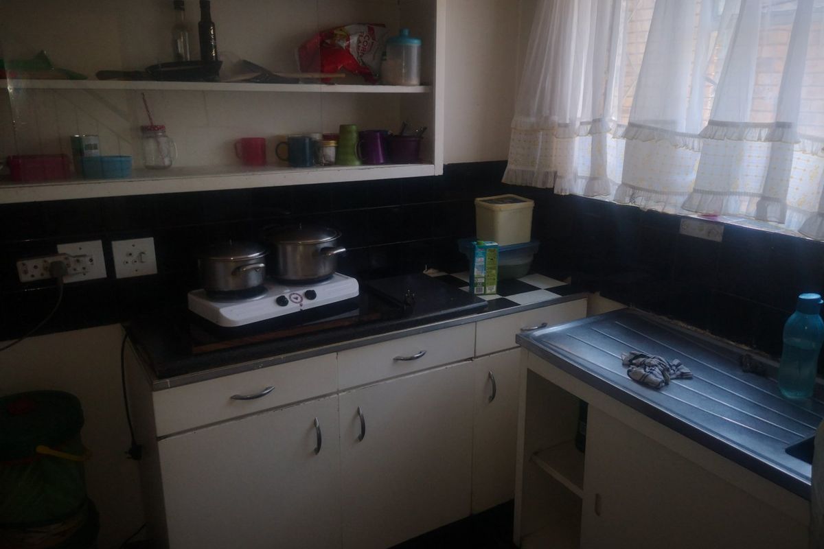 Investment property - Photo 2