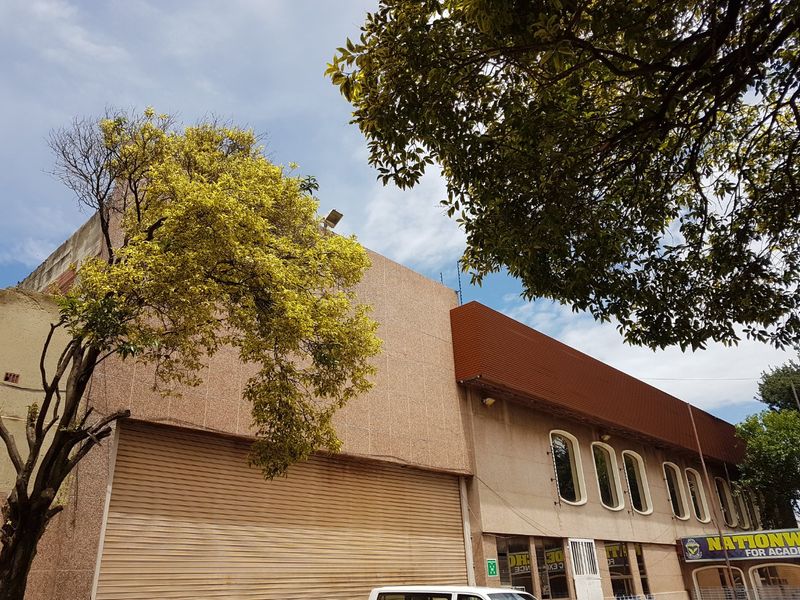 Prime Commercial property - Photo 3