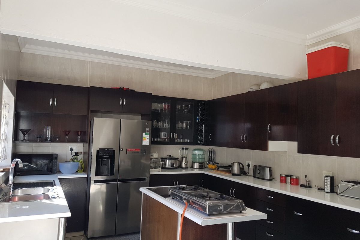 Just move in - Photo 2