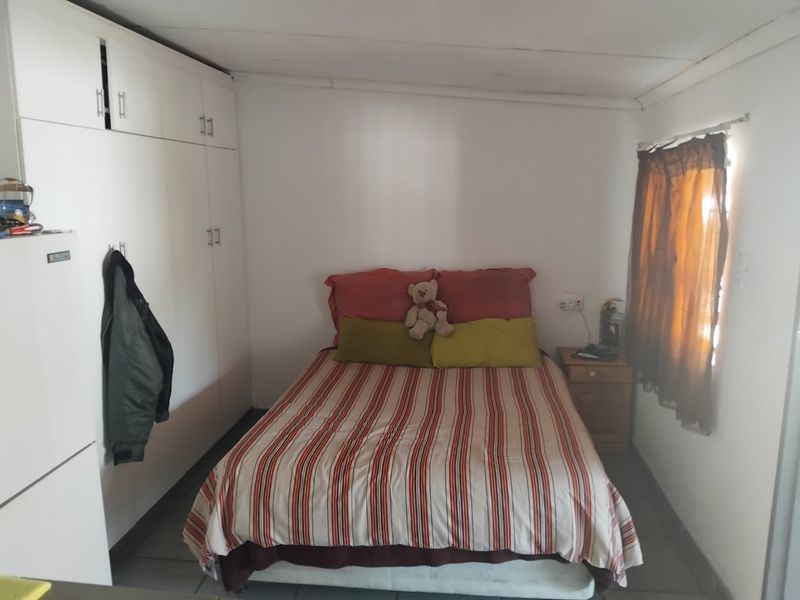 5 Bed House For Sale – Spacious Family Home with Granny Flat! - Photo 7