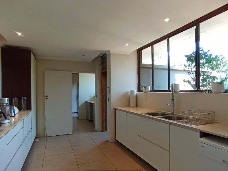 6 Bedroom House for Sale in Morningside - Photo 10