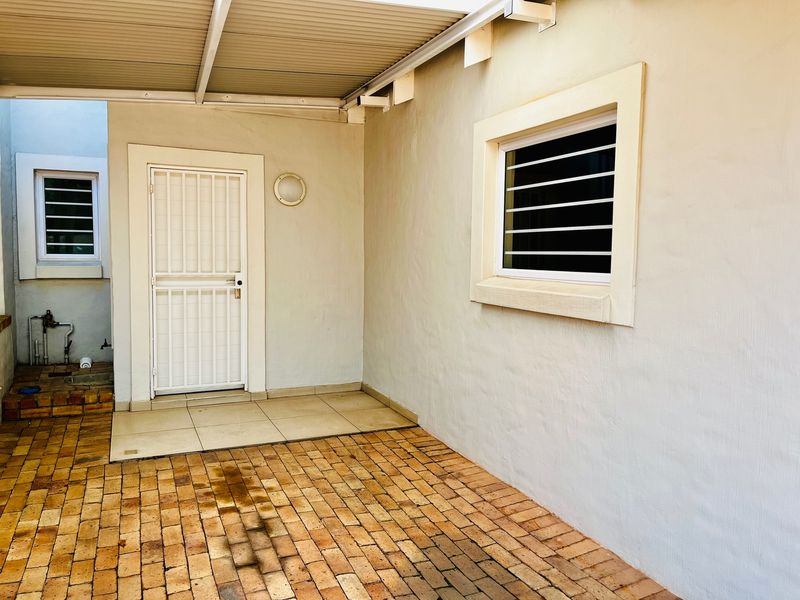3-Bedroom Duplex Townhouse For Sale in Bryanston - Photo 2