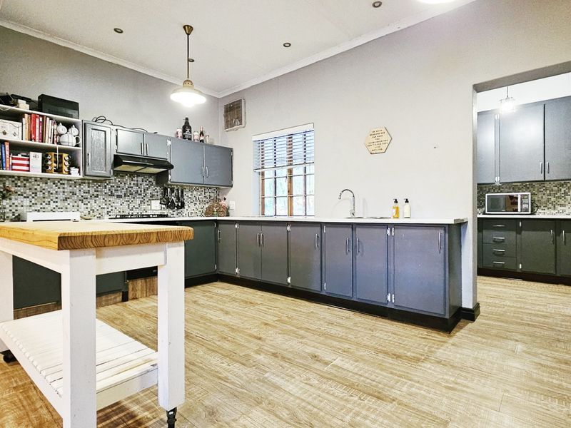 Pilgrims Rest in Three Rivers Proper. - Photo 9