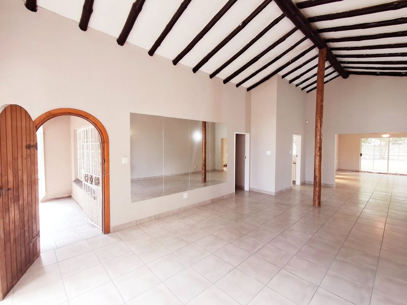 Newly revamped 3-bedroom home in the heart of old Vaalpark. - Photo 5