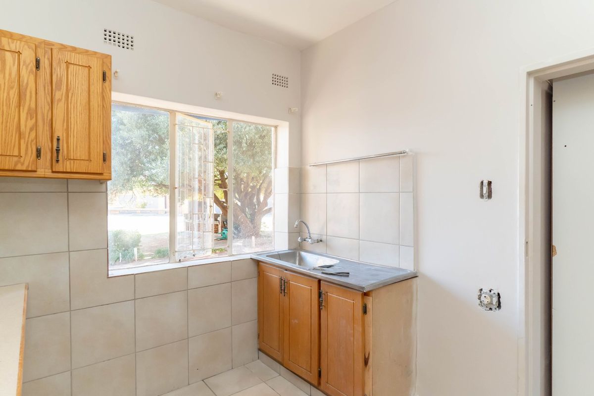 Renovated 1 bedroom sectional title flat - Photo 5