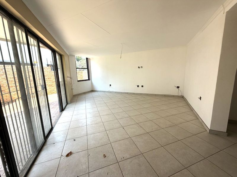 Project Property – Ground Floor, Garages & Servant’s Quarters Already Built! - Photo 4