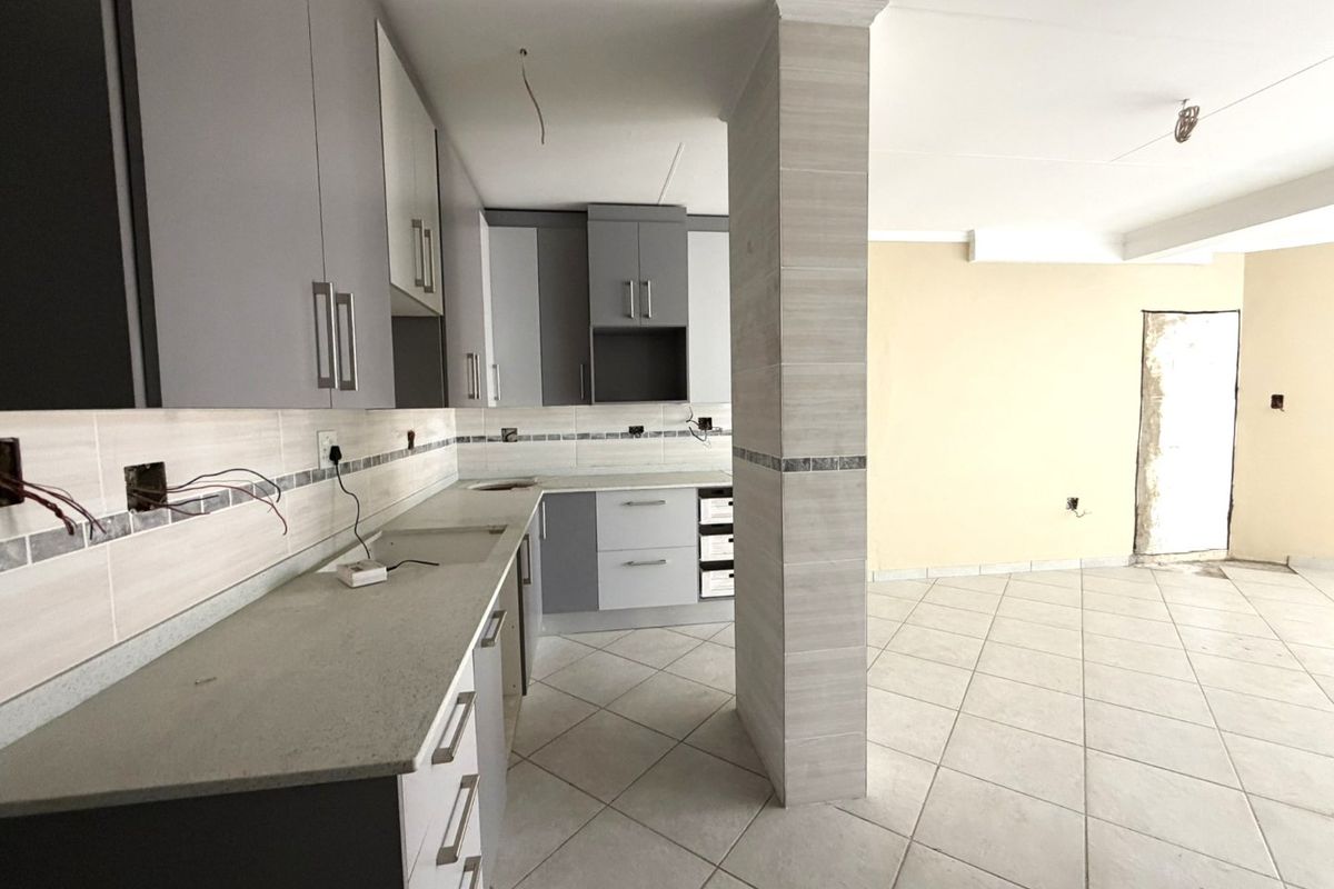 Project Property – Ground Floor, Garages & Servant’s Quarters Already Built! - Photo 5