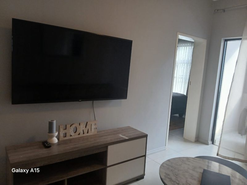 2 Bedroom Apartment for Sale in Carlswald - Photo 10