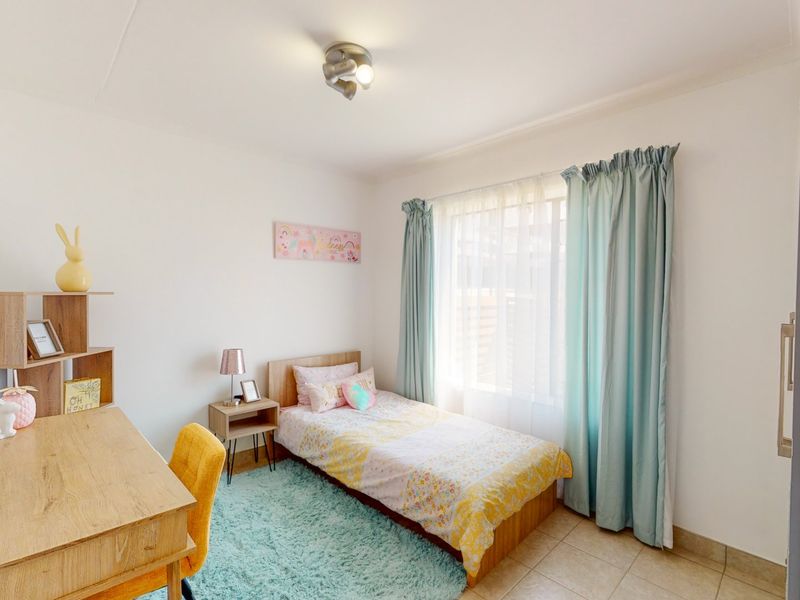 4 Bedroom 2 Bathroom apartment for sale in Ashwood, Monavoni! - Photo 8