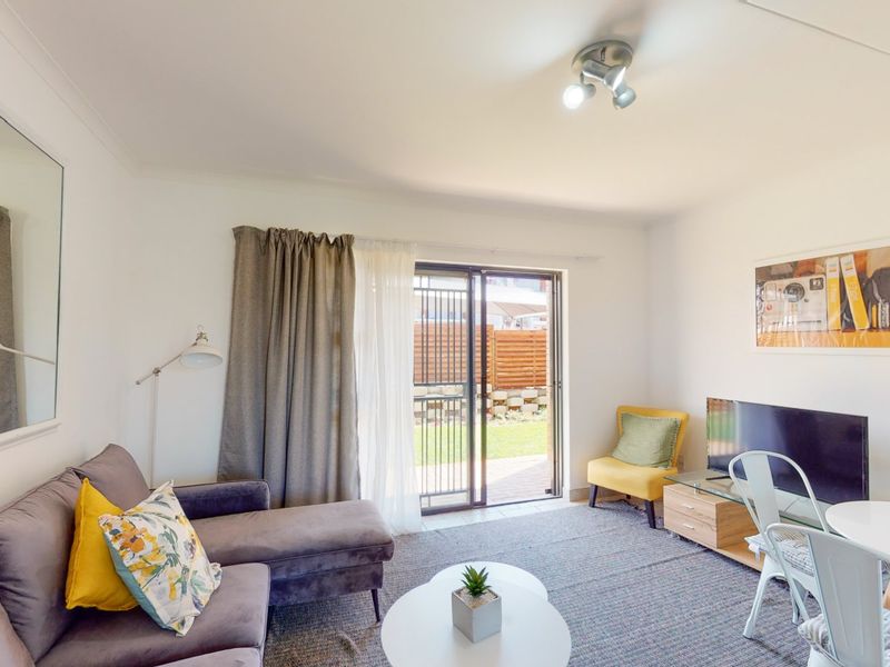 4 Bedroom 2 Bathroom apartment for sale in Ashwood, Monavoni! - Photo 4