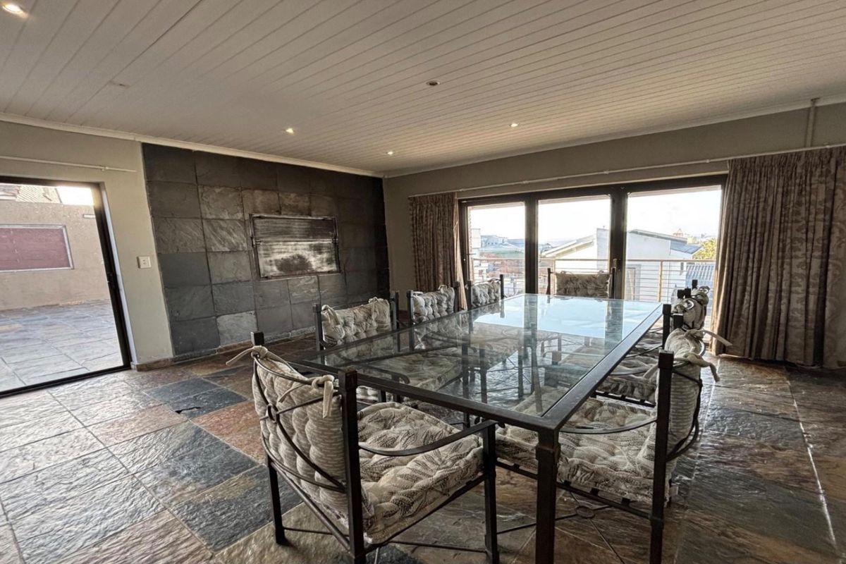 Great position clean and neat - Photo 4