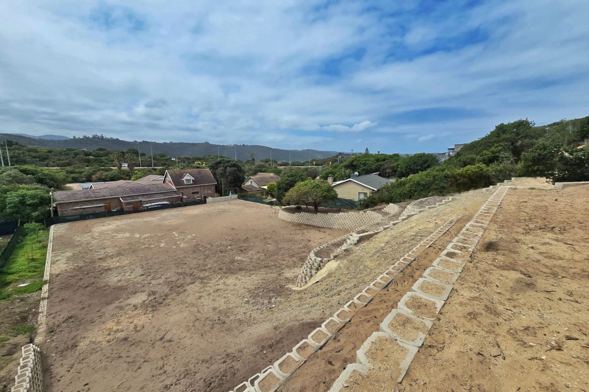 Your Garden Route Sanctuary Awaits – Spacious Vacant Land on Fifth Avenue - Photo 2