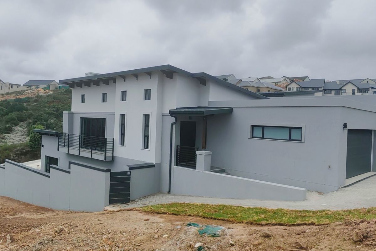 Spacious, comfortable family duets, combined with luxury living. - Photo 2