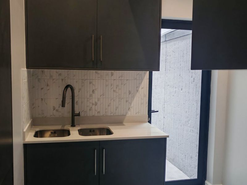 Spacious, comfortable family duets, combined with luxury living. - Photo 9