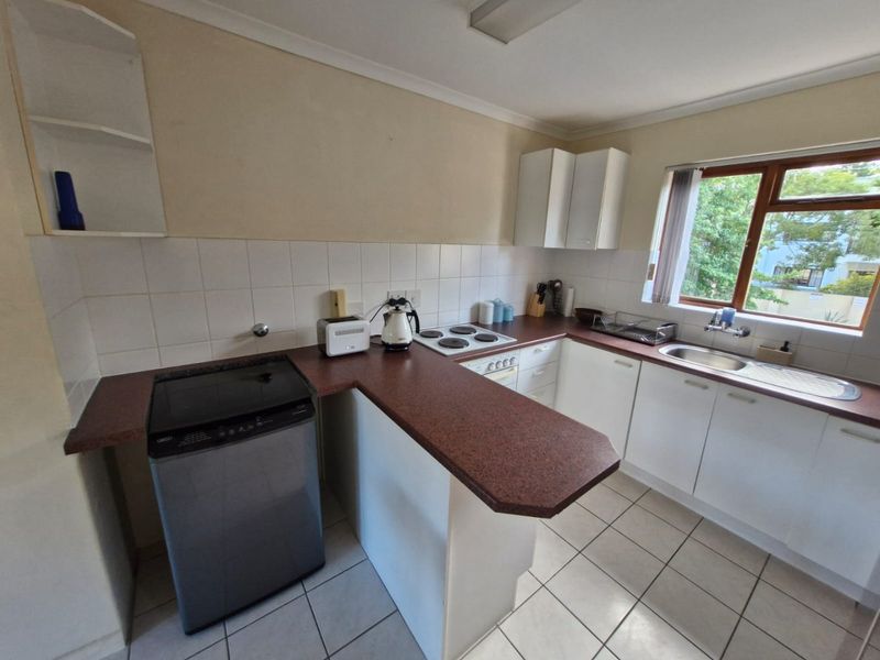 First floor 2 Bedroom Unit in Secure Complex in Seaside Longships - Photo 3