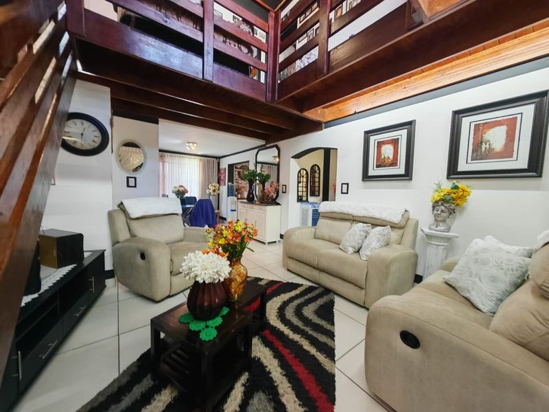 For Sale in Eveleigh – Spacious Family Home in Secure Estate - Photo 5