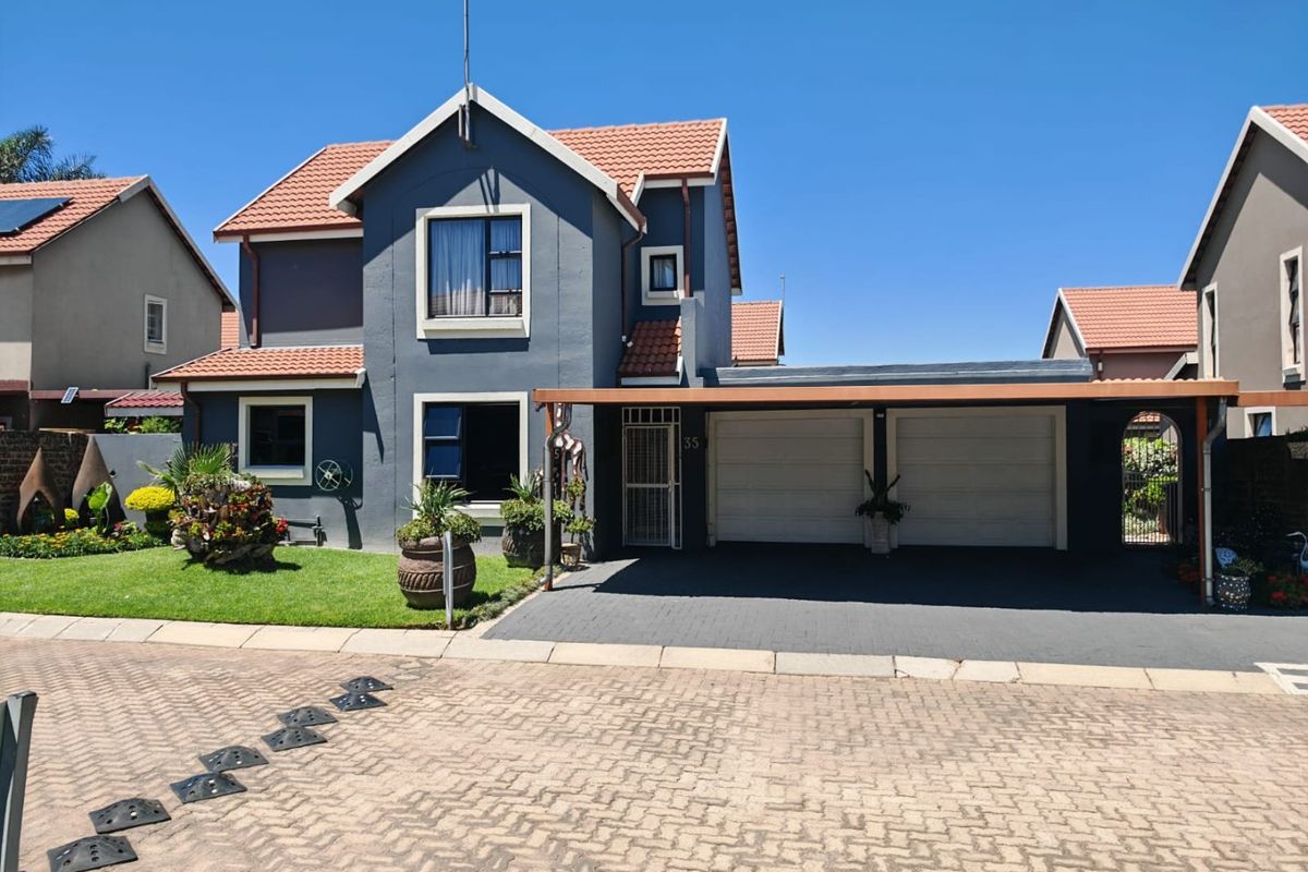 For Sale in Eveleigh – Spacious Family Home in Secure Estate - Photo 3