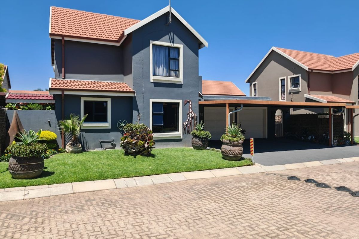 For Sale in Eveleigh – Spacious Family Home in Secure Estate - Photo 2