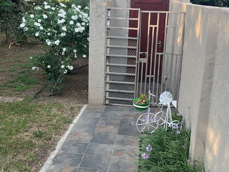 Lovely One-Bedroom Townhouse To Rent Looking for the perfect place to call home? This neat and modern one-bedroom townhouse is situated in a safe and secure area, offering both comfort and convenience. Features include: Spacious one-bedroom layout Gas geyser and gas stove — save on electricity! Prepaid electricity Pet-friendly — your furry friends are welcome Very neat and well-maintained unit Close to schools, shops, and all amenities Ideal location for anyone looking for a peaceful, yet central place to stay. Don’t miss out on this lovely townhouse — perfect for singles or couples! Contact me today to arrange a viewing! - Photo 5