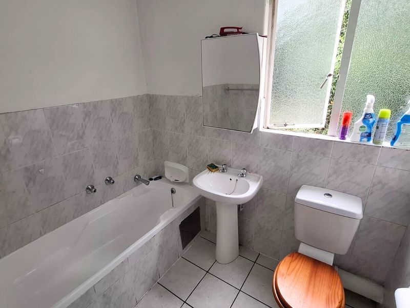 2 Bedroom, 1 Bathroom Ground Floor Apartment for Sale – Eagles Nest, Primrose Hill - Photo 9