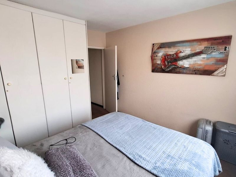 2 Bedroom, 1 Bathroom Ground Floor Apartment for Sale – Eagles Nest, Primrose Hill - Photo 5