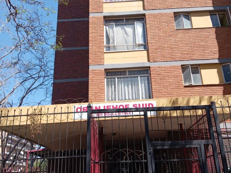 Three bedroom flat/apartment for sale in Pretoria Central - Photo 4