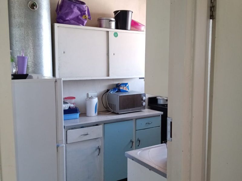 Three bedroom flat/apartment for sale in Pretoria Central - Photo 6