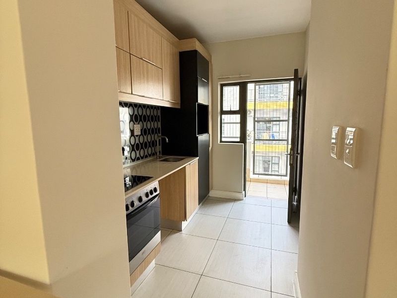 1 bedroom apartment in Rivonia. - Photo 4