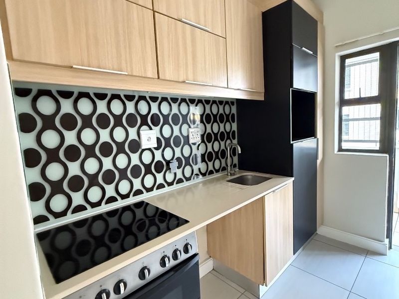 1 bedroom apartment in Rivonia. - Photo 2