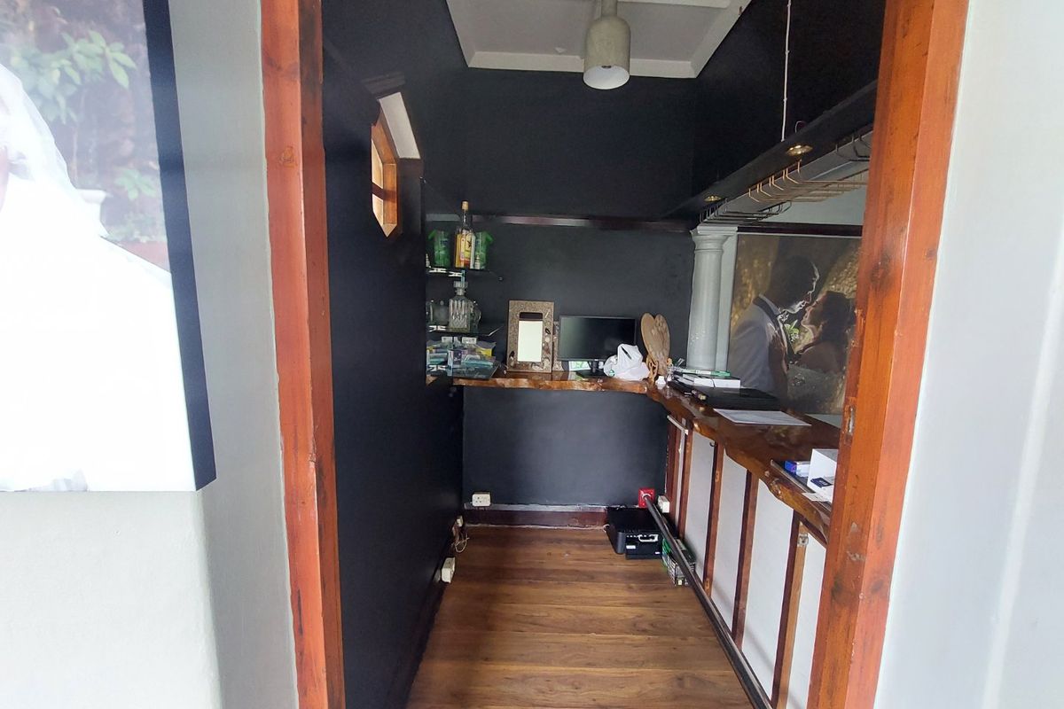 spacious home for sale in Umbilo - Photo 4