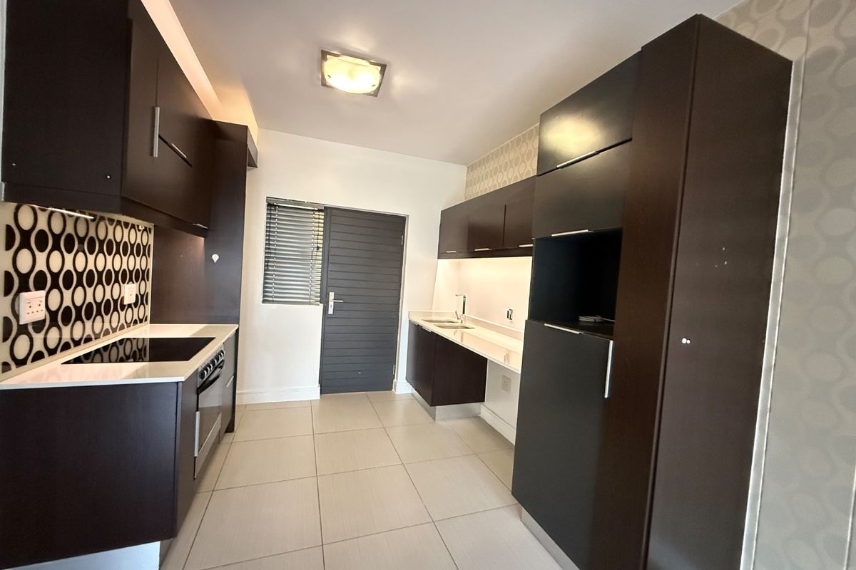 2 bedroom apartment in Rivonia. - Photo 4