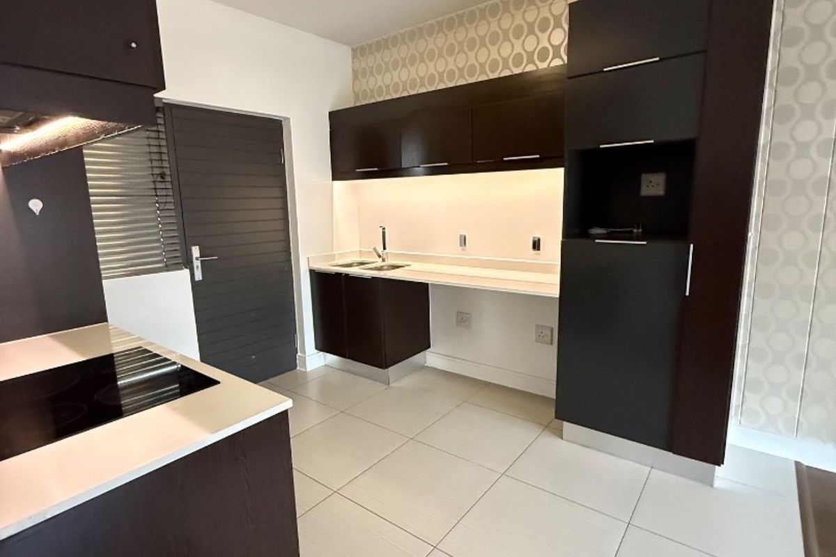 2 bedroom apartment in Rivonia. - Photo 5