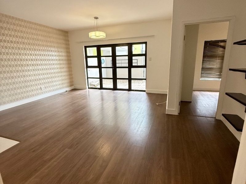 2 bedroom apartment in Rivonia. - Photo 8