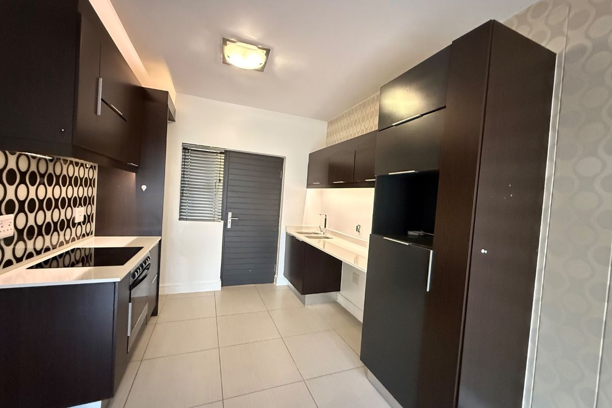 2 bedroom apartment in Rivonia. - Photo 3