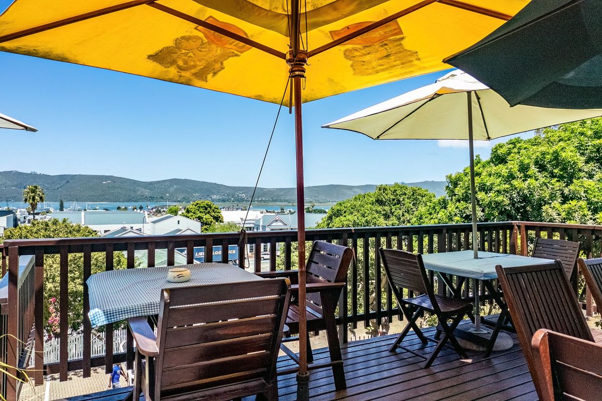 A Timeless Victorian Manor Overlooking the Lagoon  - Photo 3