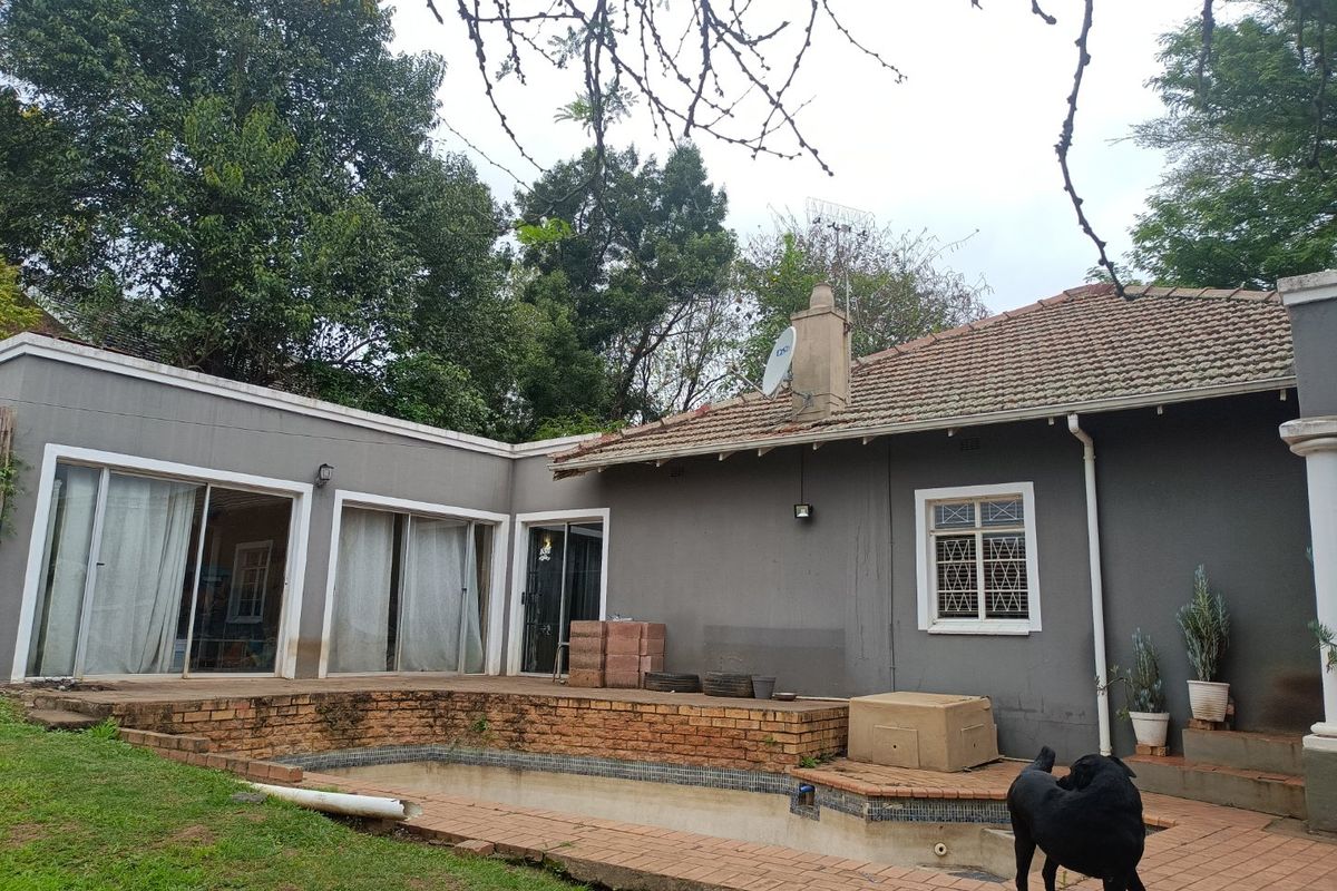 Neat and spacious family home for sale in Pelham !  - Photo 2