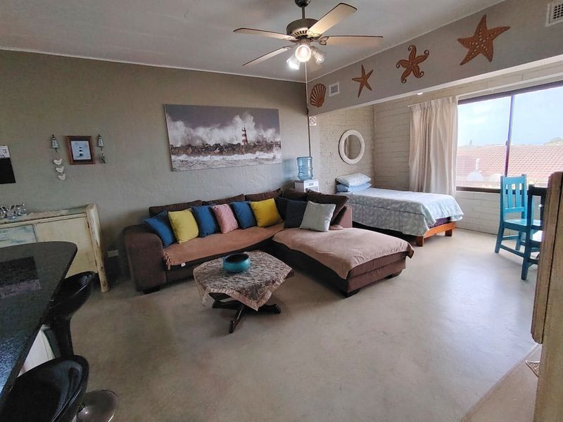 Lock-up-and-go or permanent living at it's best.  - Photo 5