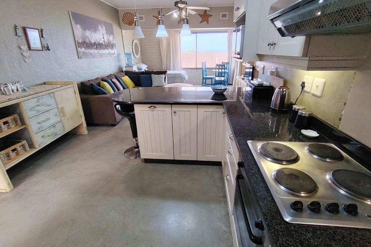 Lock-up-and-go or permanent living at it's best.  - Photo 3