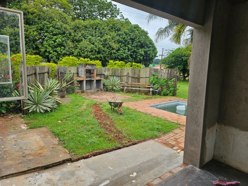 Farmstyle House, Newly Renovated, Close To Town - Photo 5