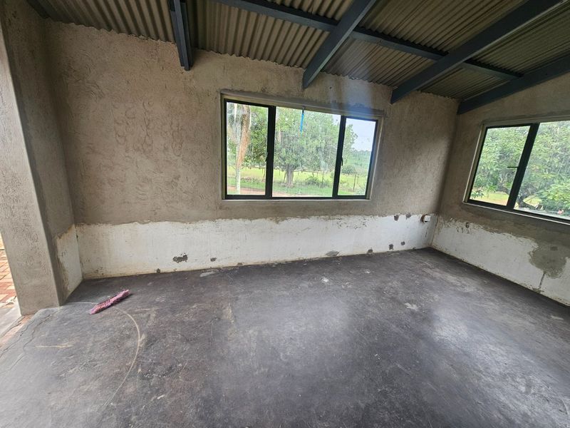 Farmstyle House, Newly Renovated, Close To Town - Photo 6